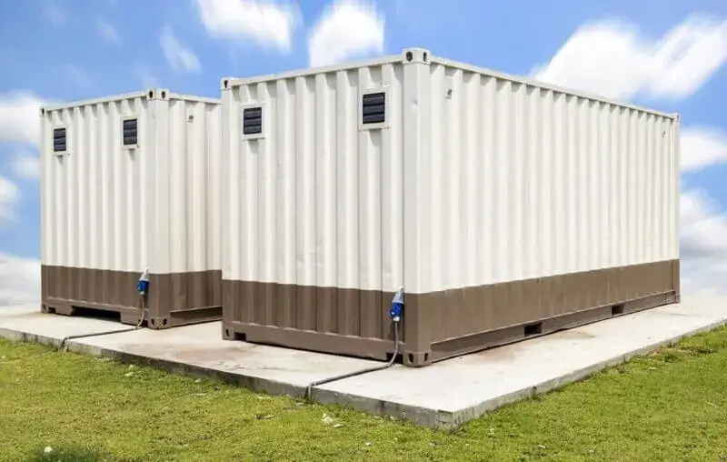 how to ventilate a shipping container
